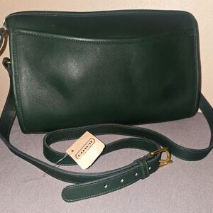 Vintage Coach No.G4C-9944 Taylor Purse with Original Tags